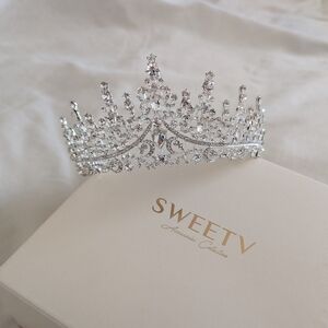 Sparkly Silver Crystal Tiara / Crown Headband